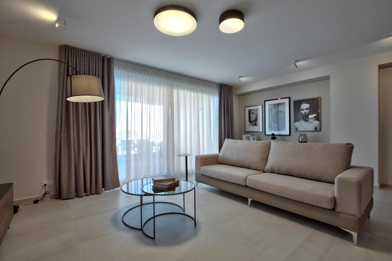Sea Front Spacious Valletta Views Apartments Sliema Dış mekan fotoğraf